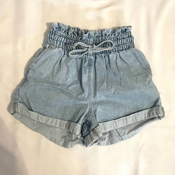 High rise denim shorts - Picture 1 of 3